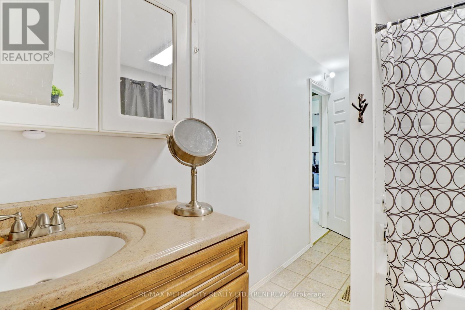 362-370 BALDWIN STREET — photo 18