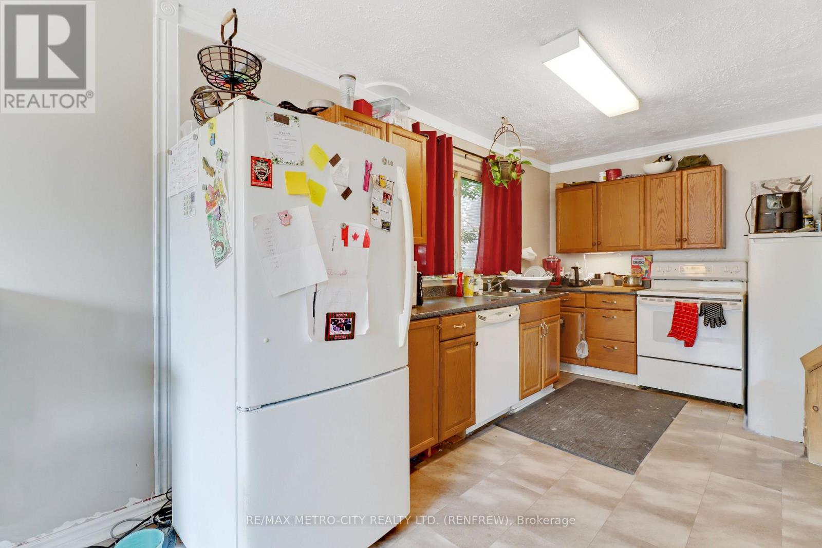 362-370 BALDWIN STREET — photo 12