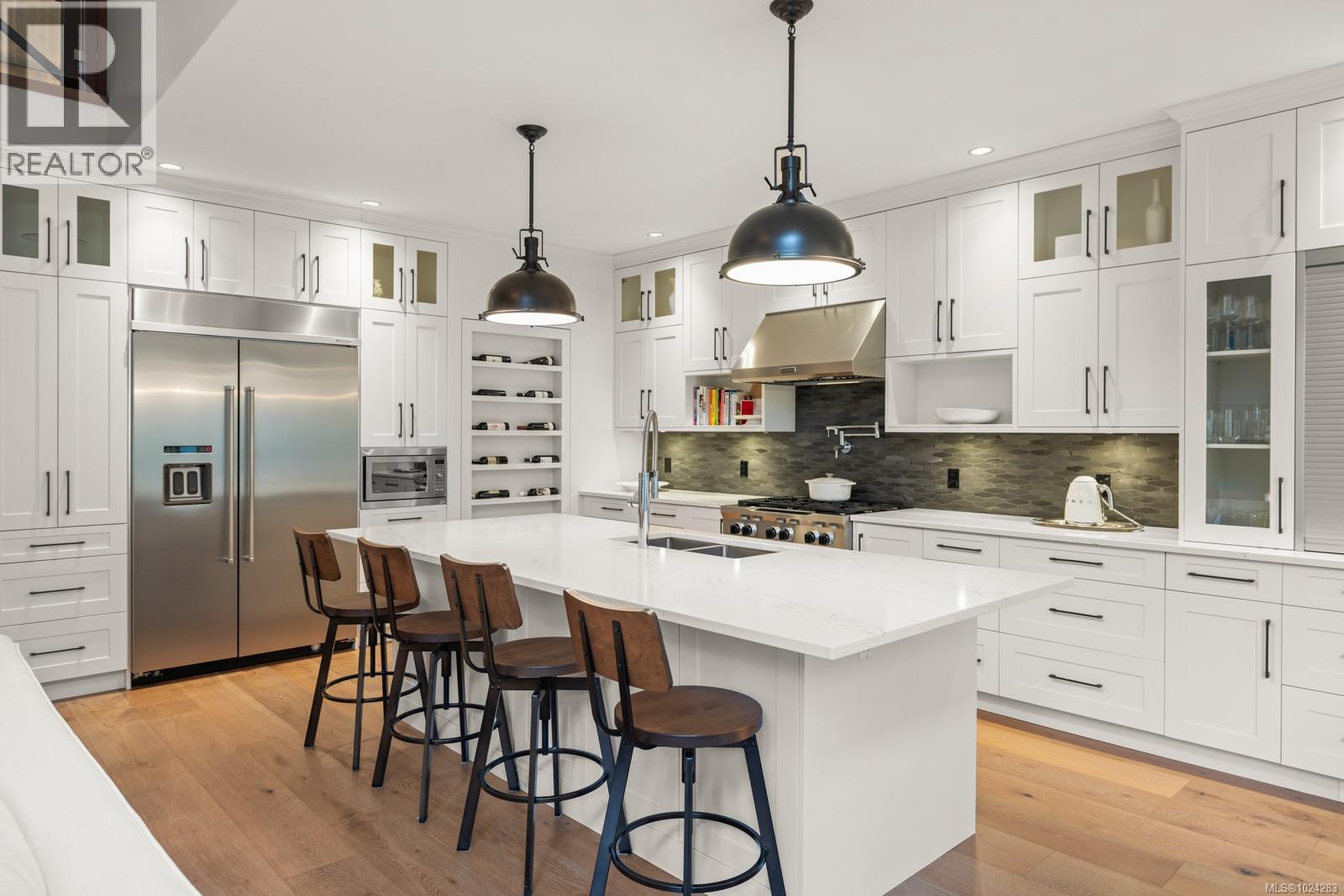  2149 Champions Way, Langford