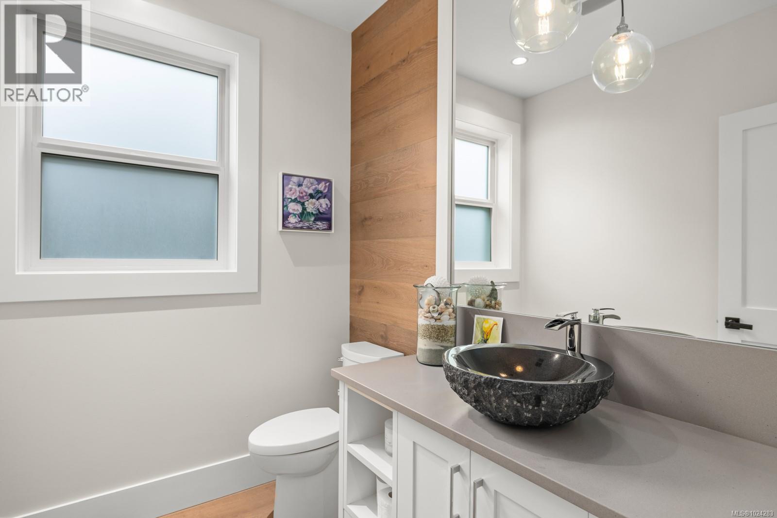  2149 Champions Way, Langford