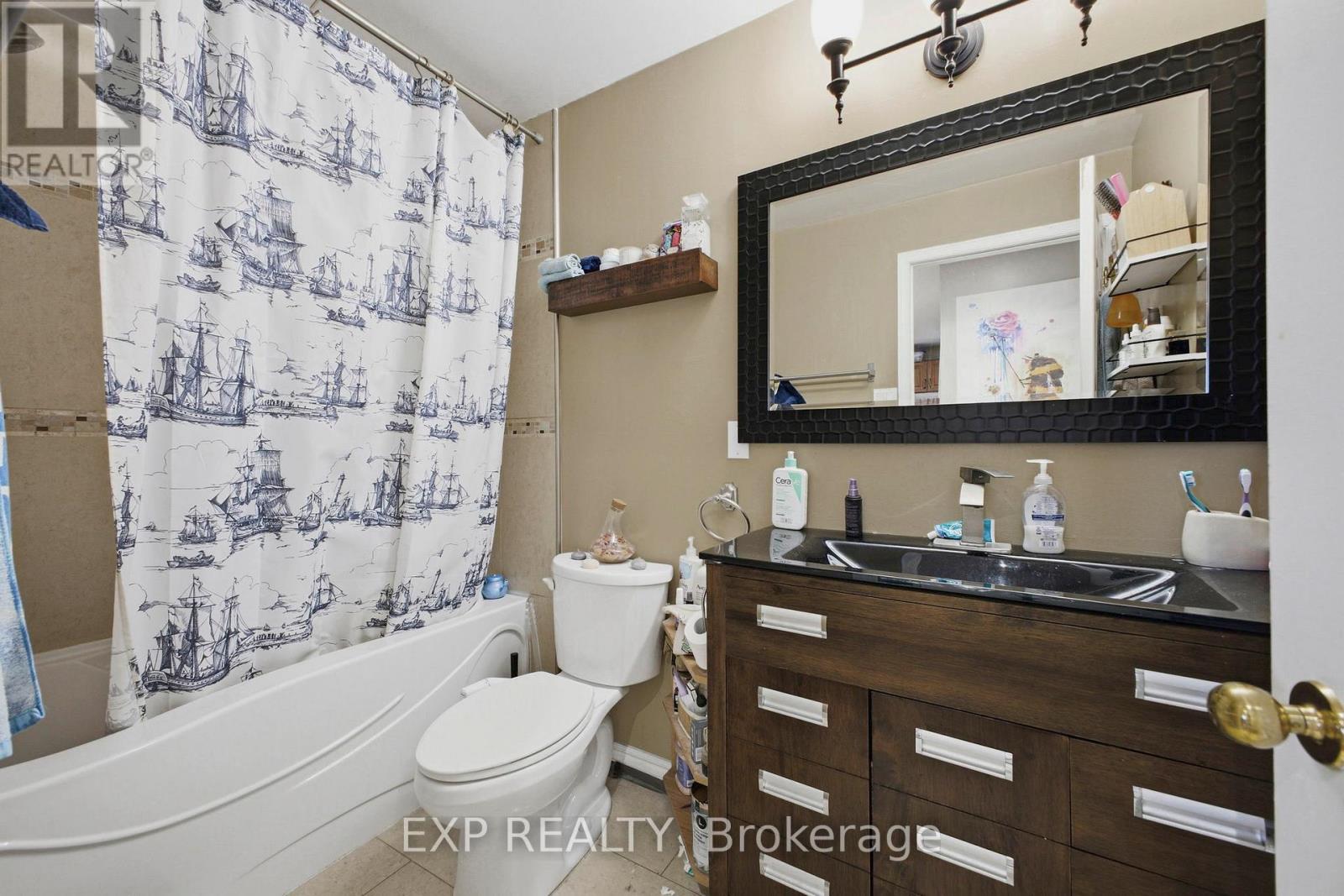 48 BOLTON STREET — photo 12