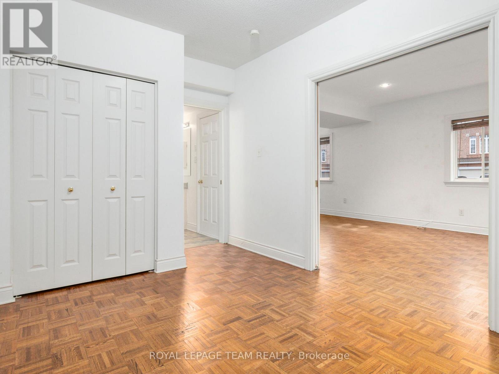 1 Bed, 1 Bath House for Rent in Ottawa – 51 CASTLE GLEN CRESCENT, Ottawa – MLS# X13022794 - Image 10