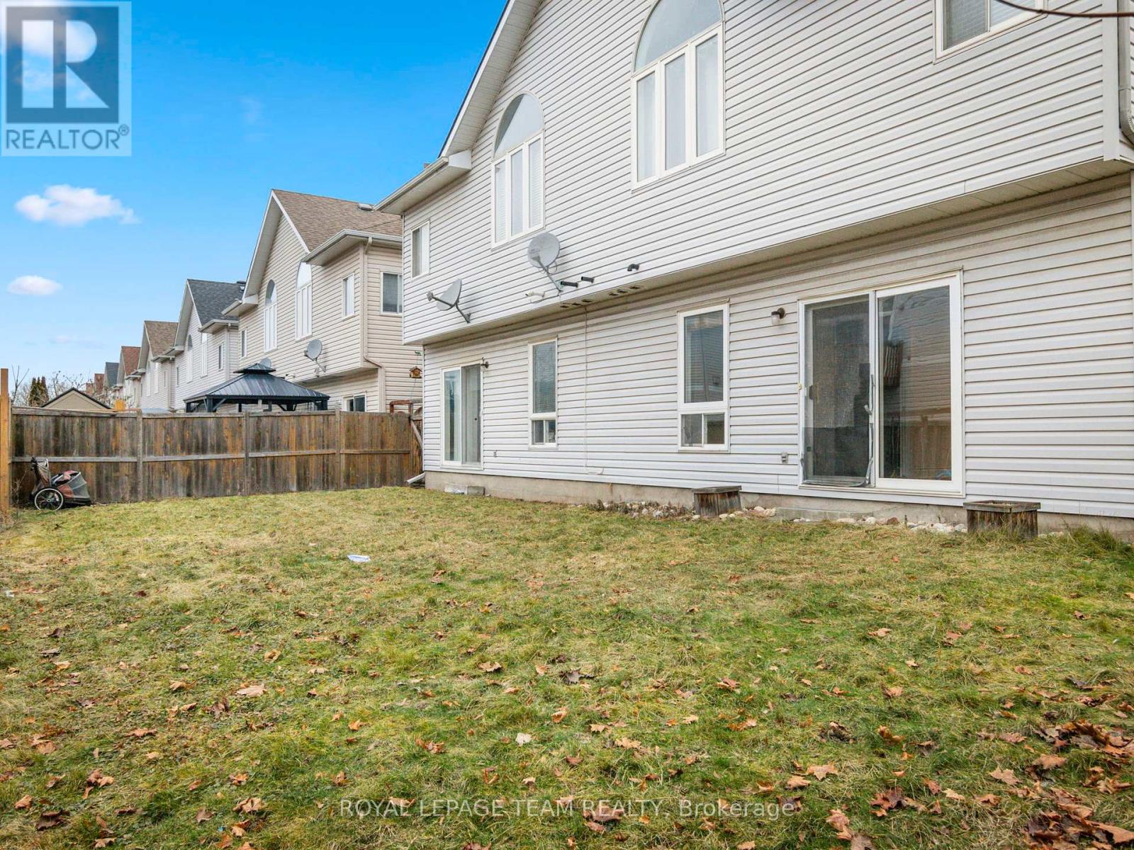 1 Bed, 1 Bath House for Rent in Ottawa – 51 CASTLE GLEN CRESCENT, Ottawa – MLS# X13022794 - Image 15