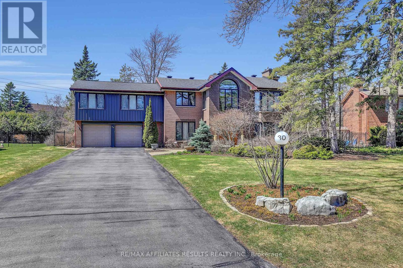 30 PENTLAND CRESCENT - 1