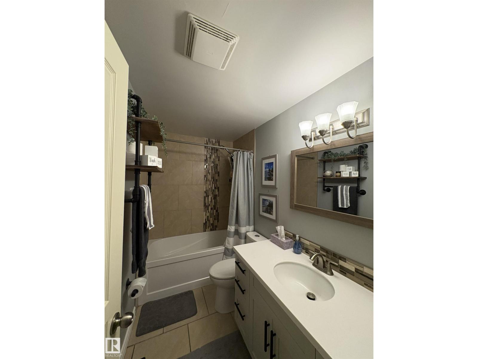 79 Akinsdale GD, St. Albert