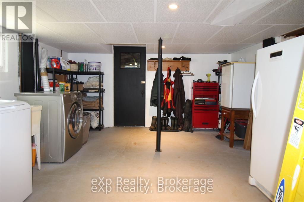 125 LAKE DRIVE — photo 15