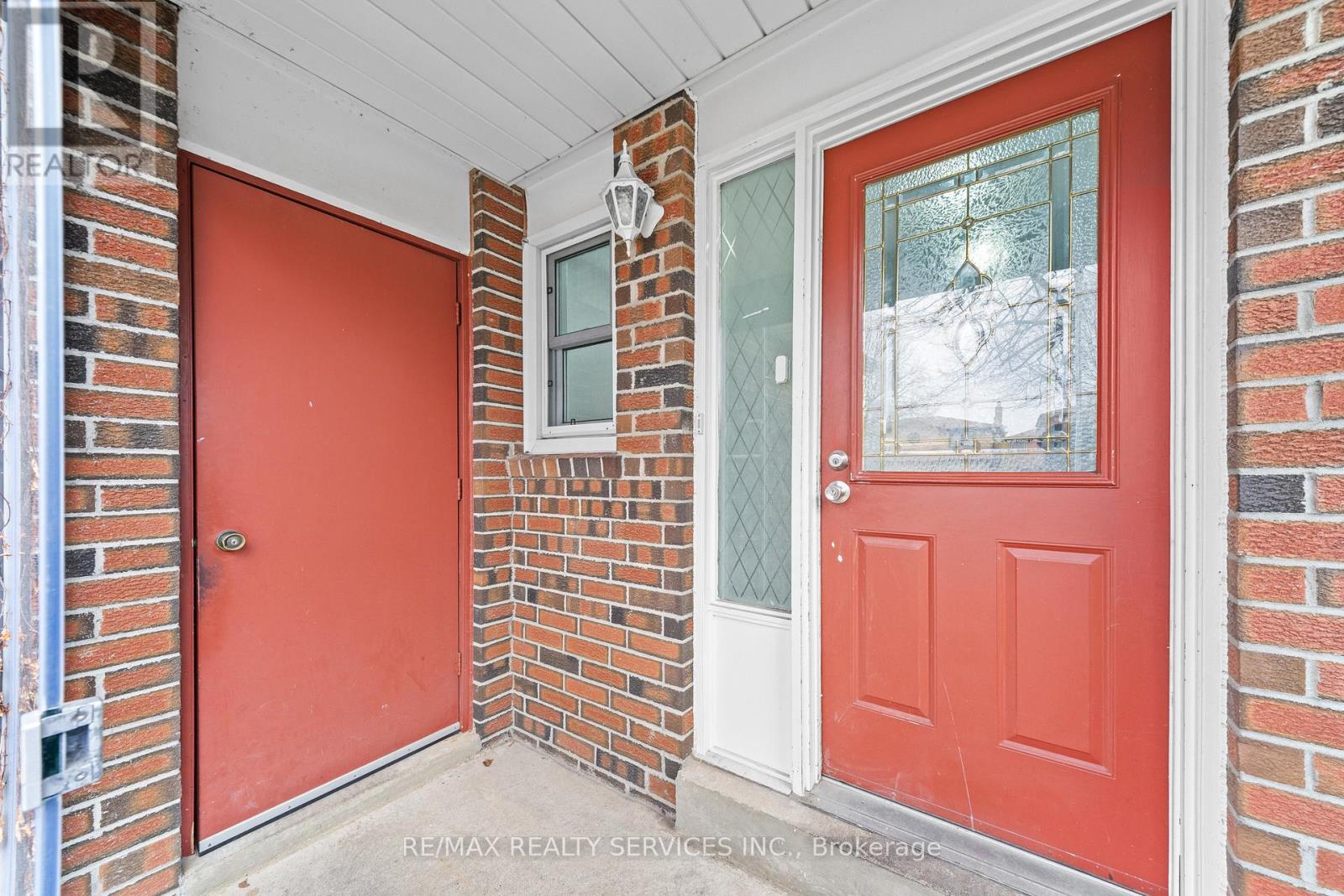 41 TANAGER SQUARE - 3