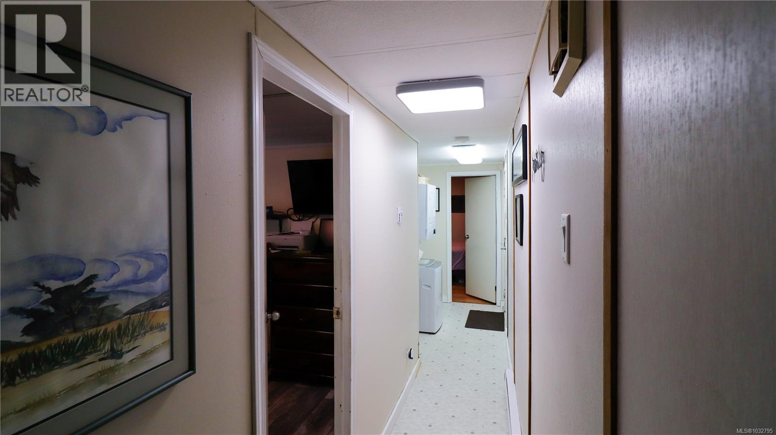 #2 1655 ALBERNI Hwy - 13