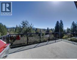 825 Bayview Heights Road, Gibsons, BC V0N1V8 Photo 11