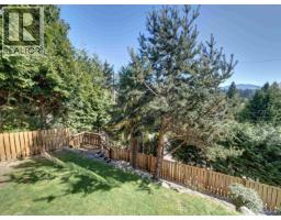 825 Bayview Heights Road, Gibsons, BC V0N1V8 Photo 13