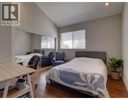 825 Bayview Heights Road, Gibsons, BC V0N1V8 Photo 15