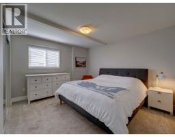 825 Bayview Heights Road, Gibsons, BC V0N1V8 Photo 18
