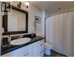 825 Bayview Heights Road, Gibsons, BC V0N1V8 Photo 25
