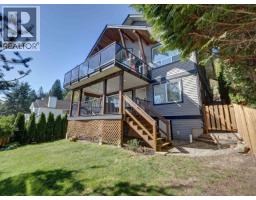 825 Bayview Heights Road, Gibsons, BC V0N1V8 Photo 32