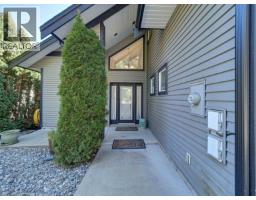 825 Bayview Heights Road, Gibsons, BC V0N1V8 Photo 36
