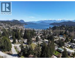 825 Bayview Heights Road, Gibsons, BC V0N1V8 Photo 38