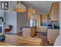 825 Bayview Heights Road, Gibsons, BC V0N1V8 Photo 6