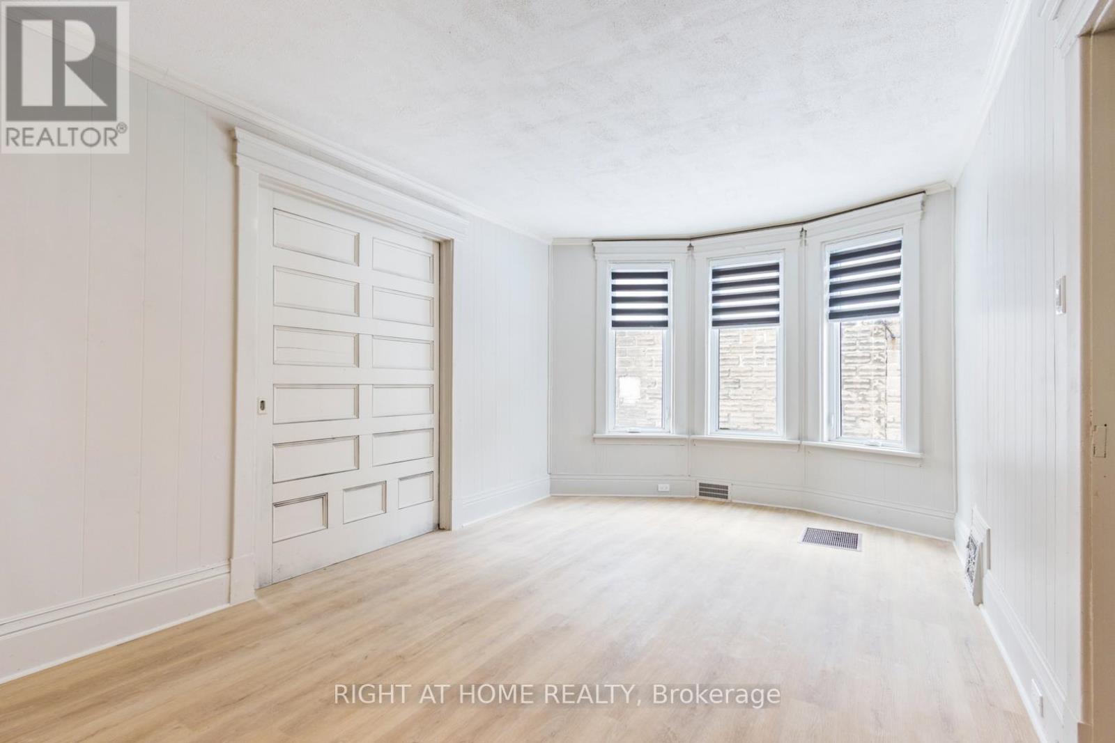MAIN FLOOR – 443 ONTARIO STREET