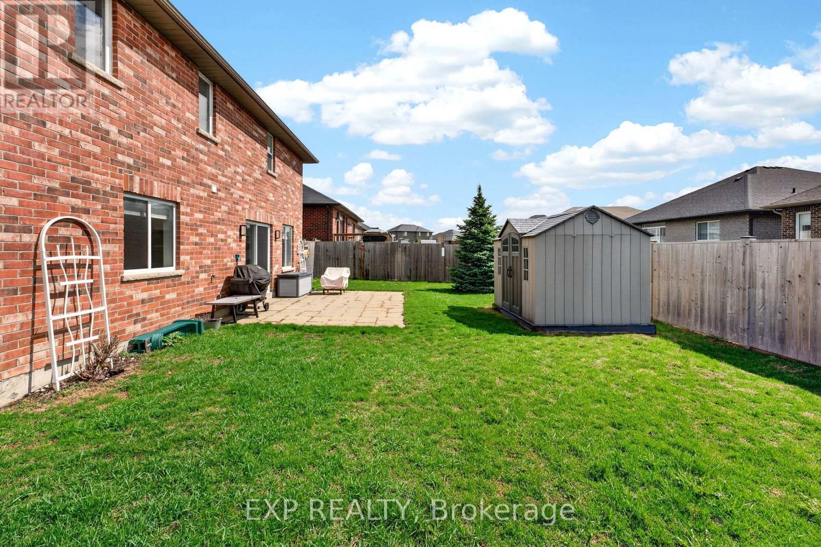 15 KEMPTON AVENUE — photo 29