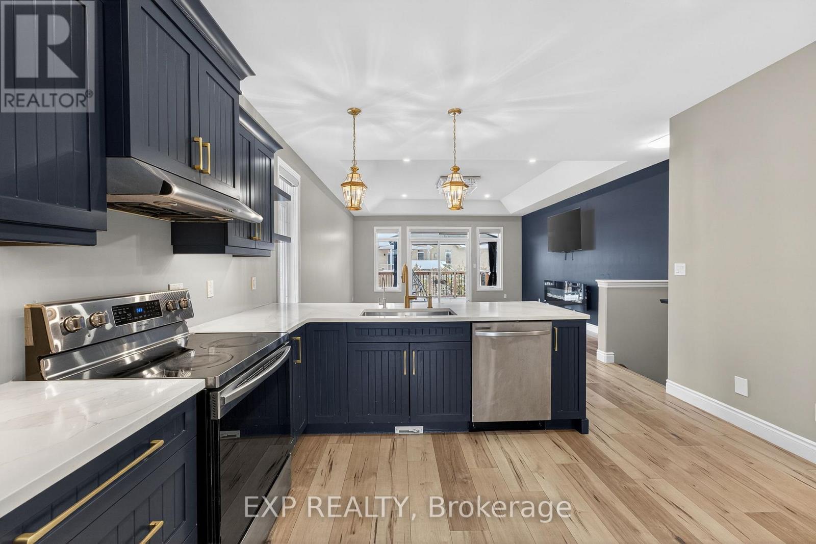 85 COVINGTON CRESCENT - 5