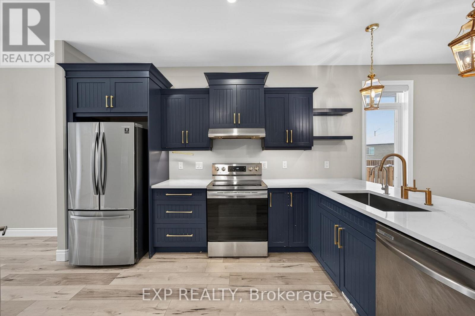 85 COVINGTON CRESCENT - 4