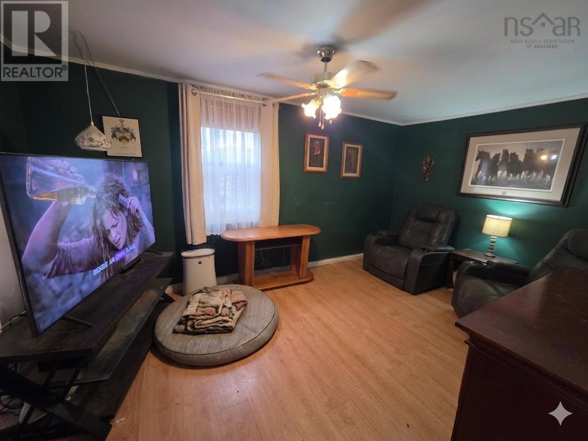 Property 3 of 11 of 365 HAMMONDS PLAINS Road