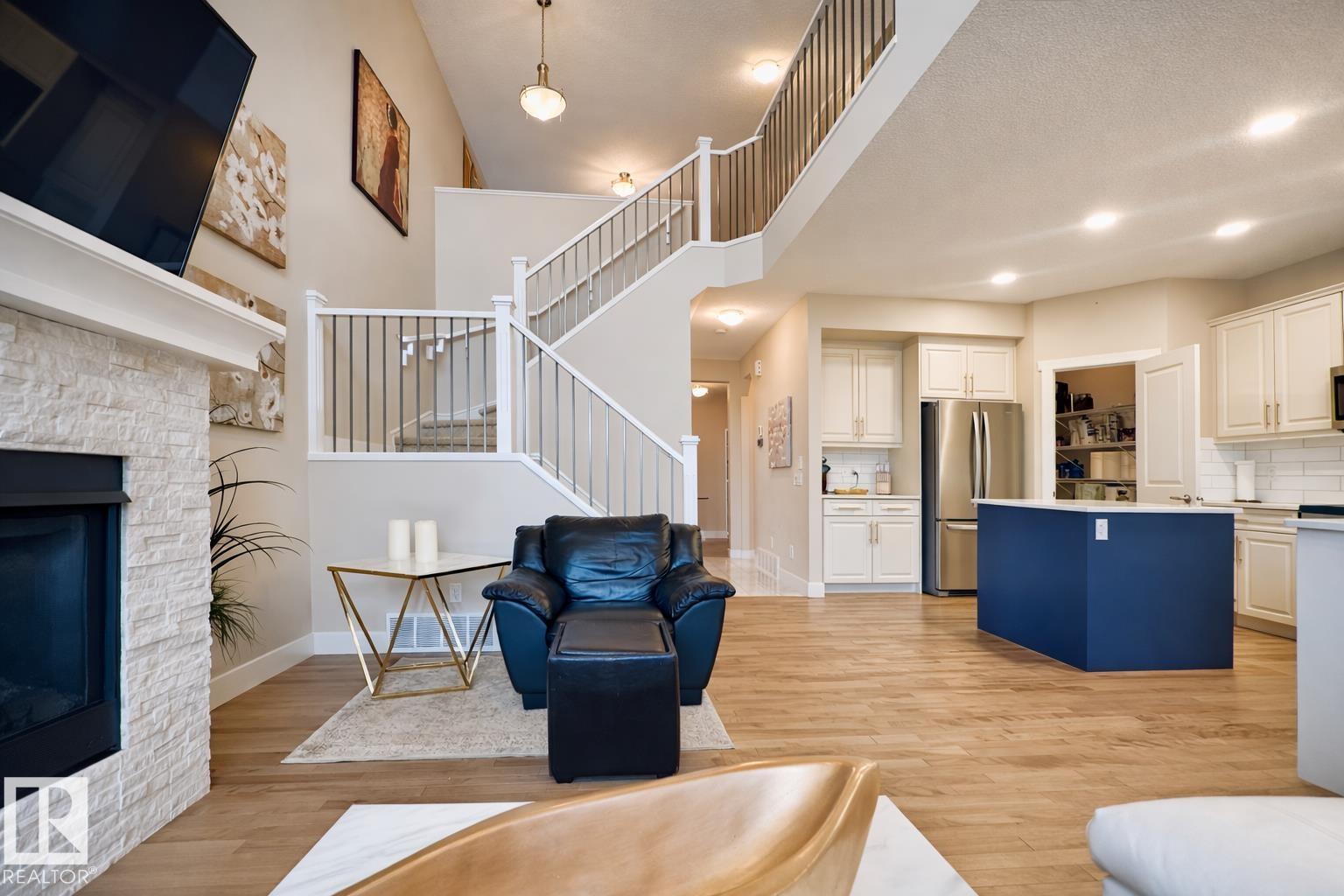 20119 29 AV NW, Edmonton