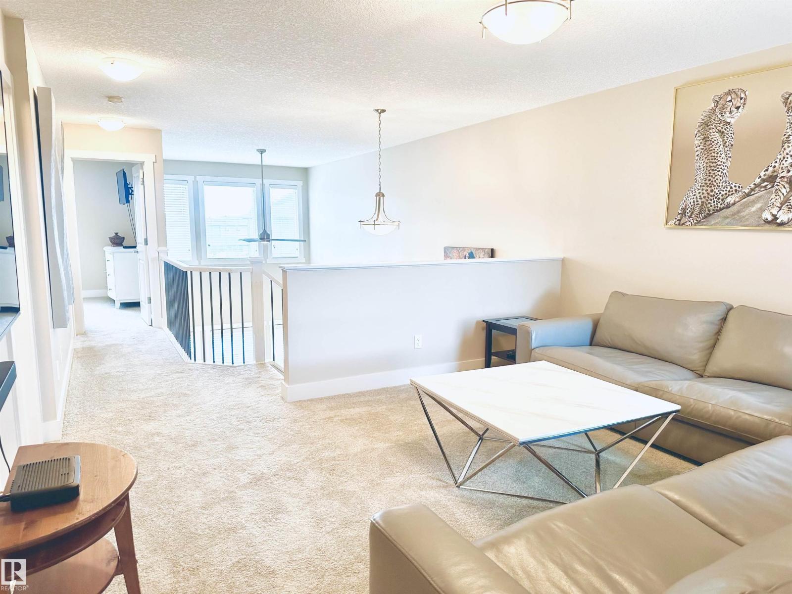 20119 29 AV NW, Edmonton