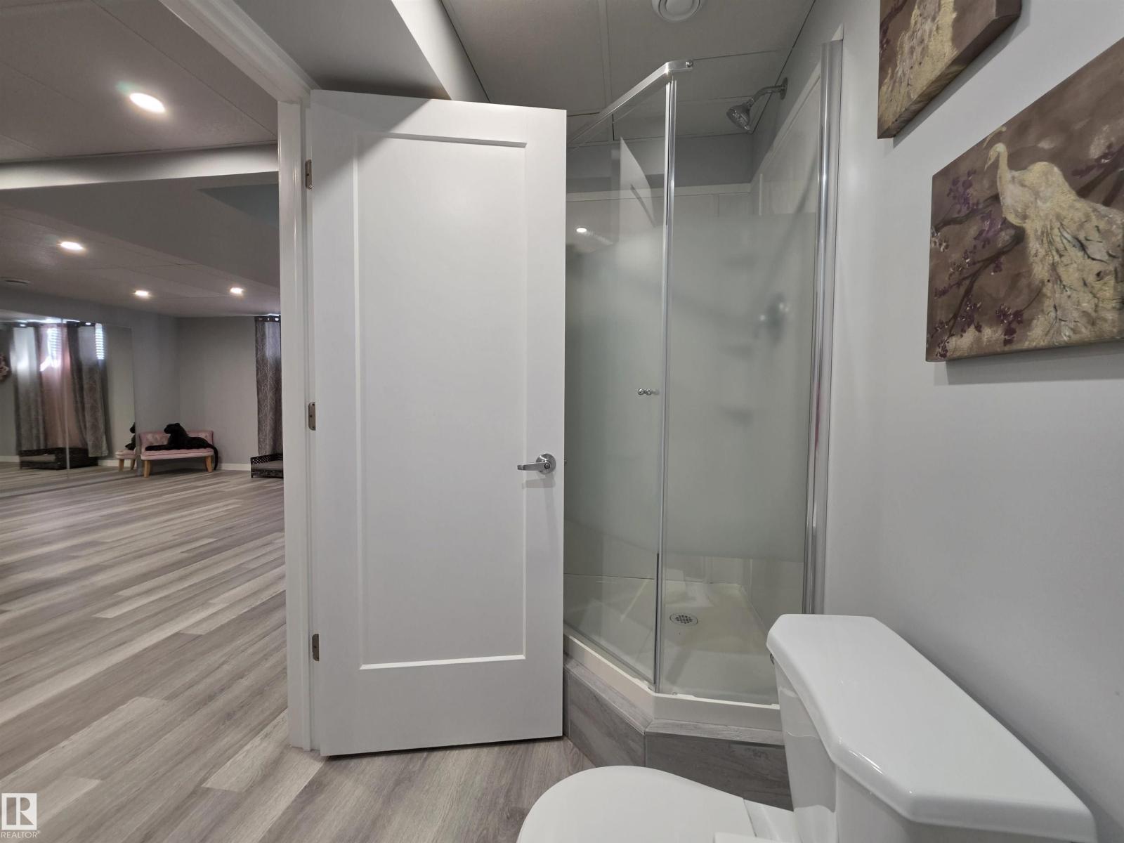 20119 29 AV NW, Edmonton