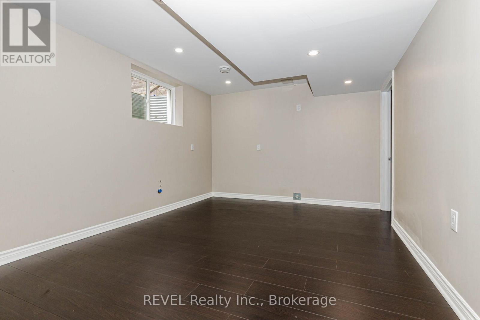 6066 WIENS BLVD BOULEVARD - 20