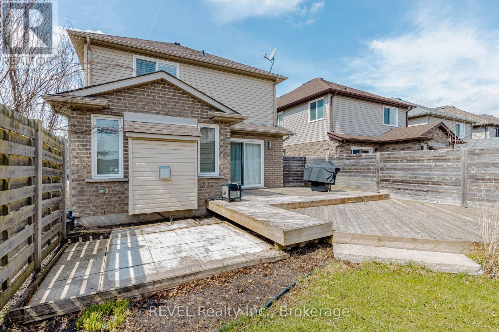 6066 WIENS BLVD BOULEVARD - 21