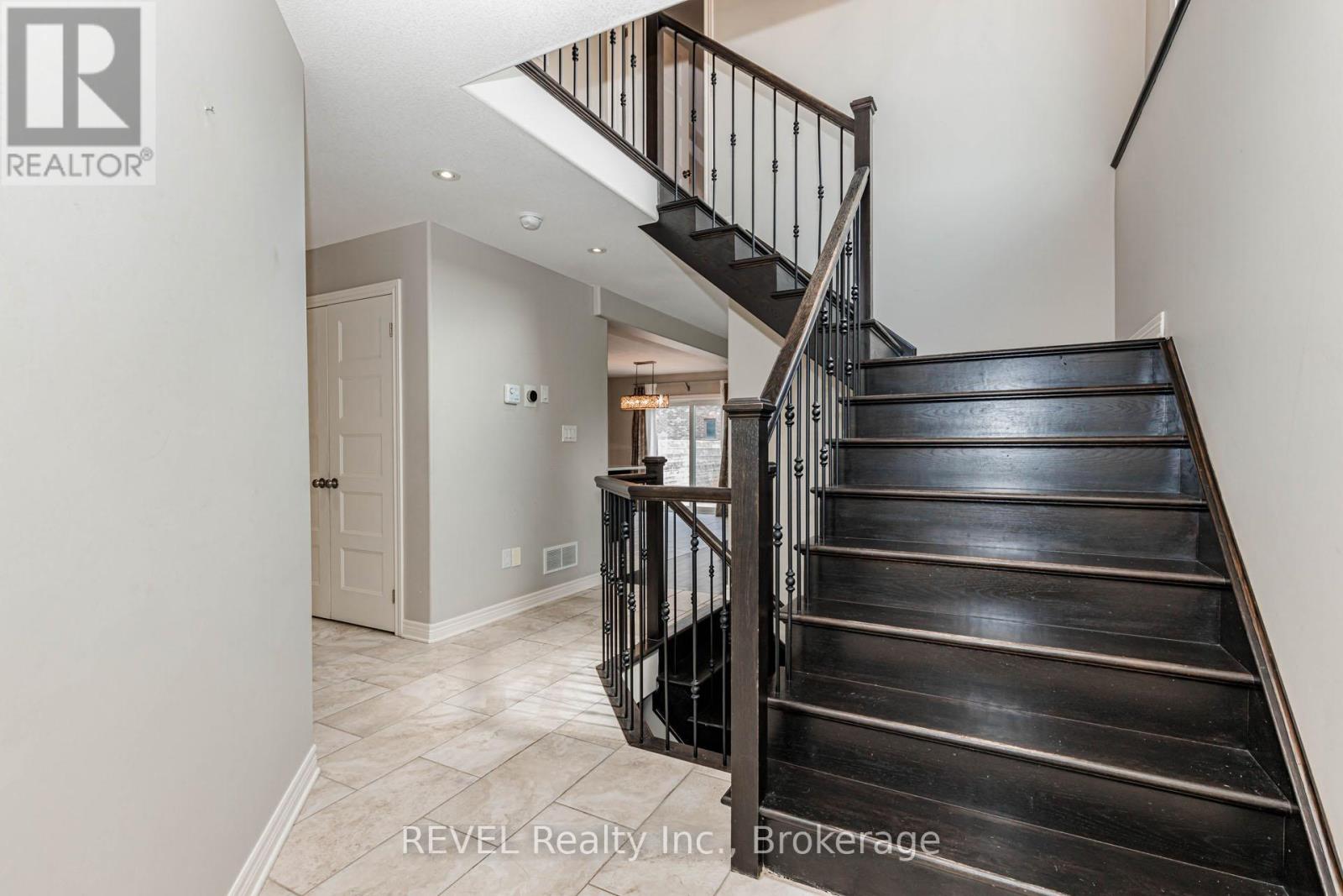 6066 WIENS BLVD BOULEVARD - 3