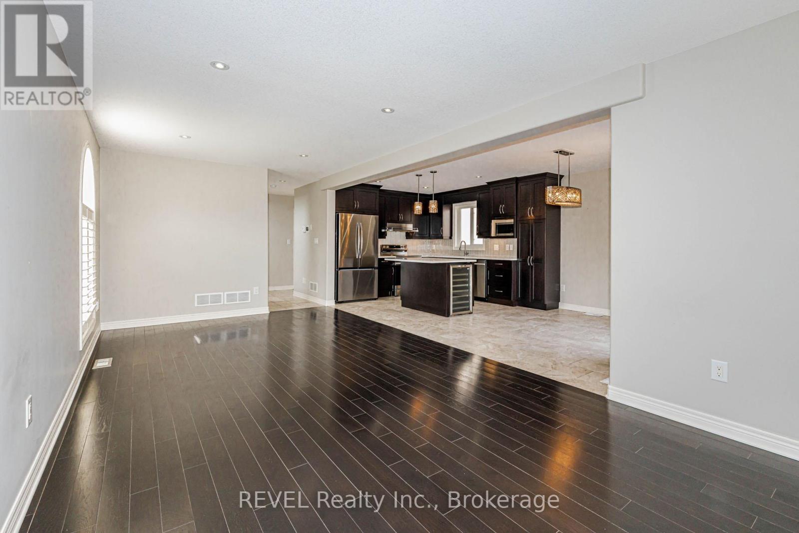 6066 WIENS BLVD BOULEVARD - 5