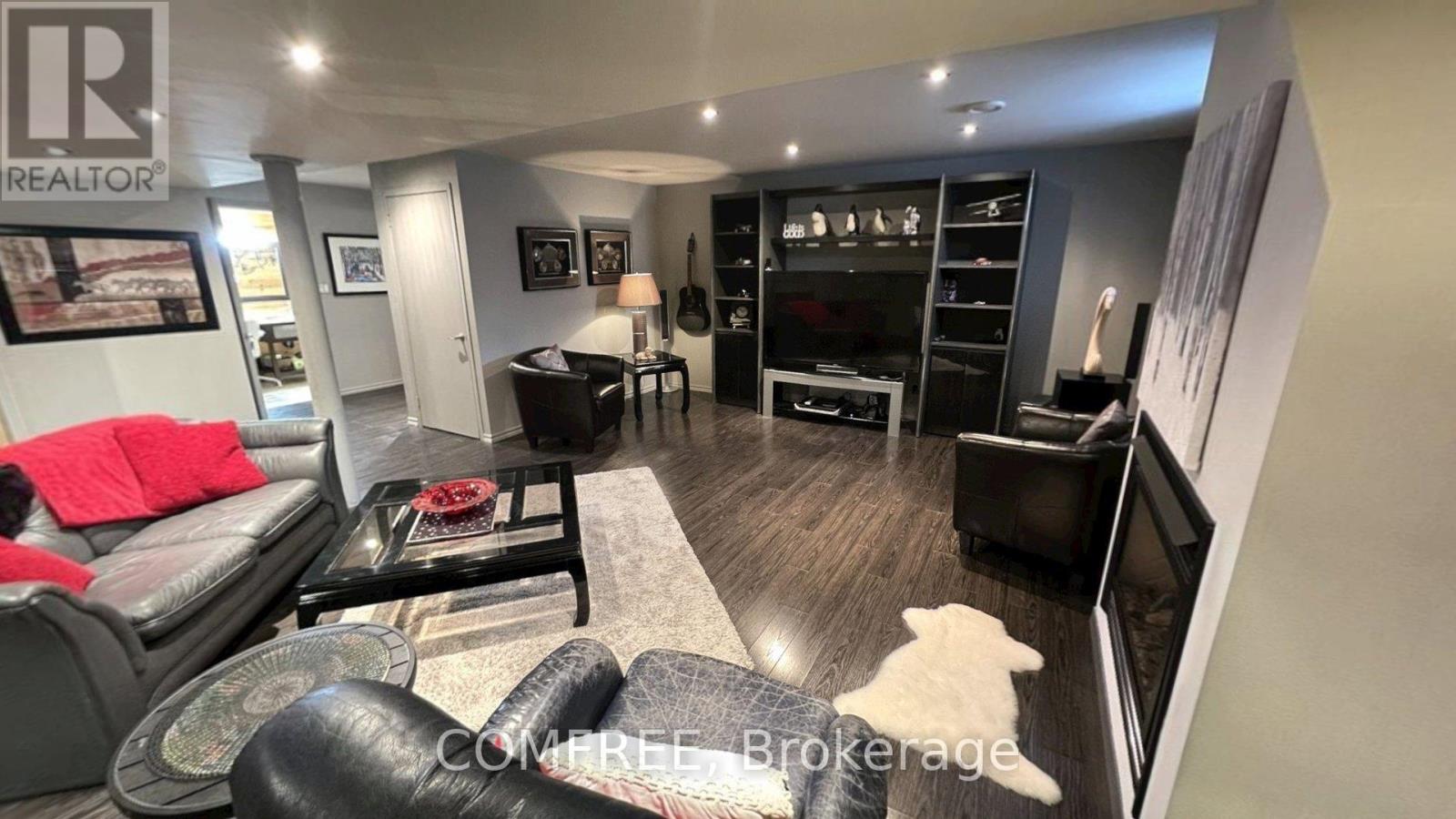 1466 SHAWINIGAN STREET - 21