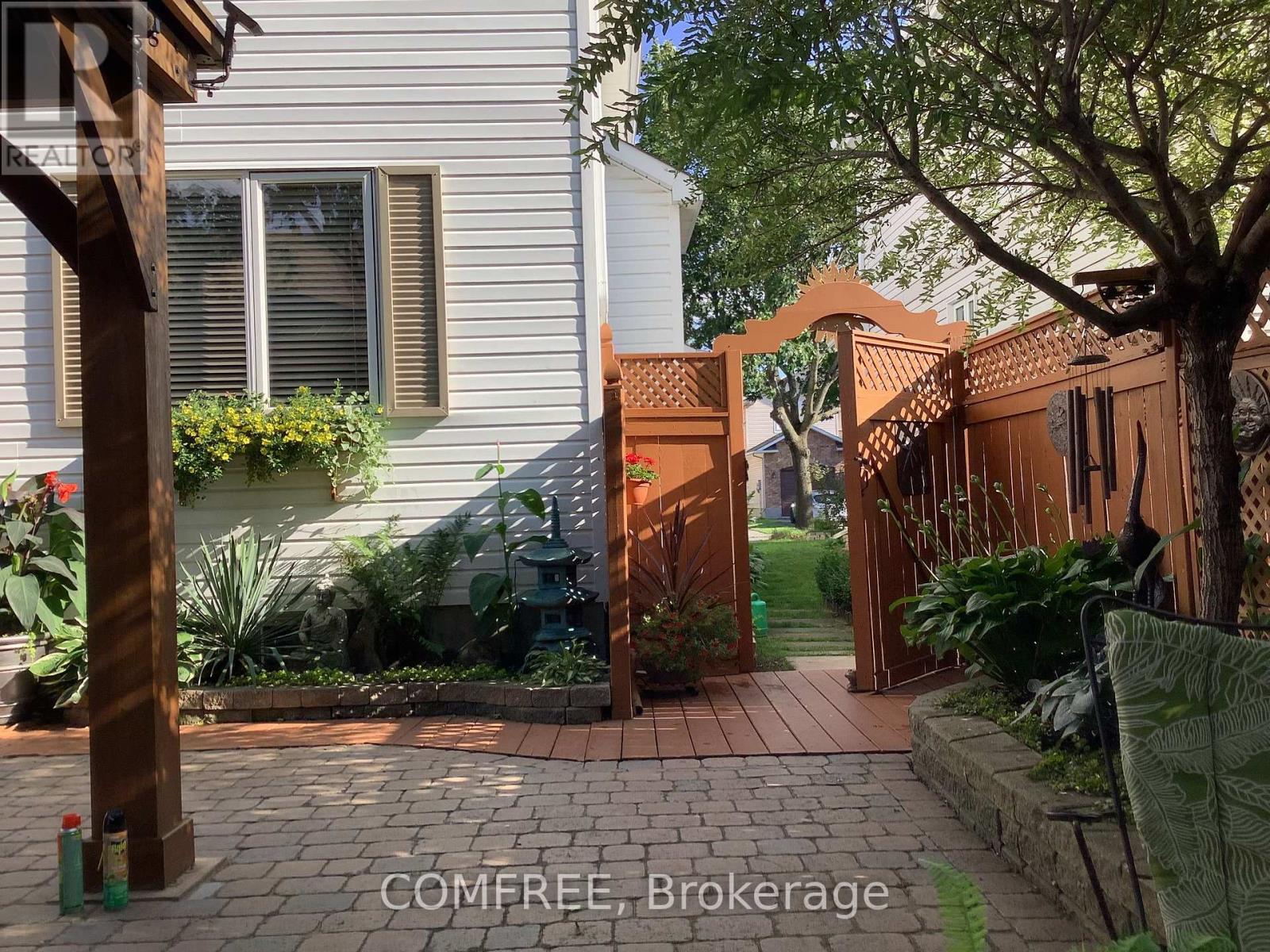 1466 SHAWINIGAN STREET - 26