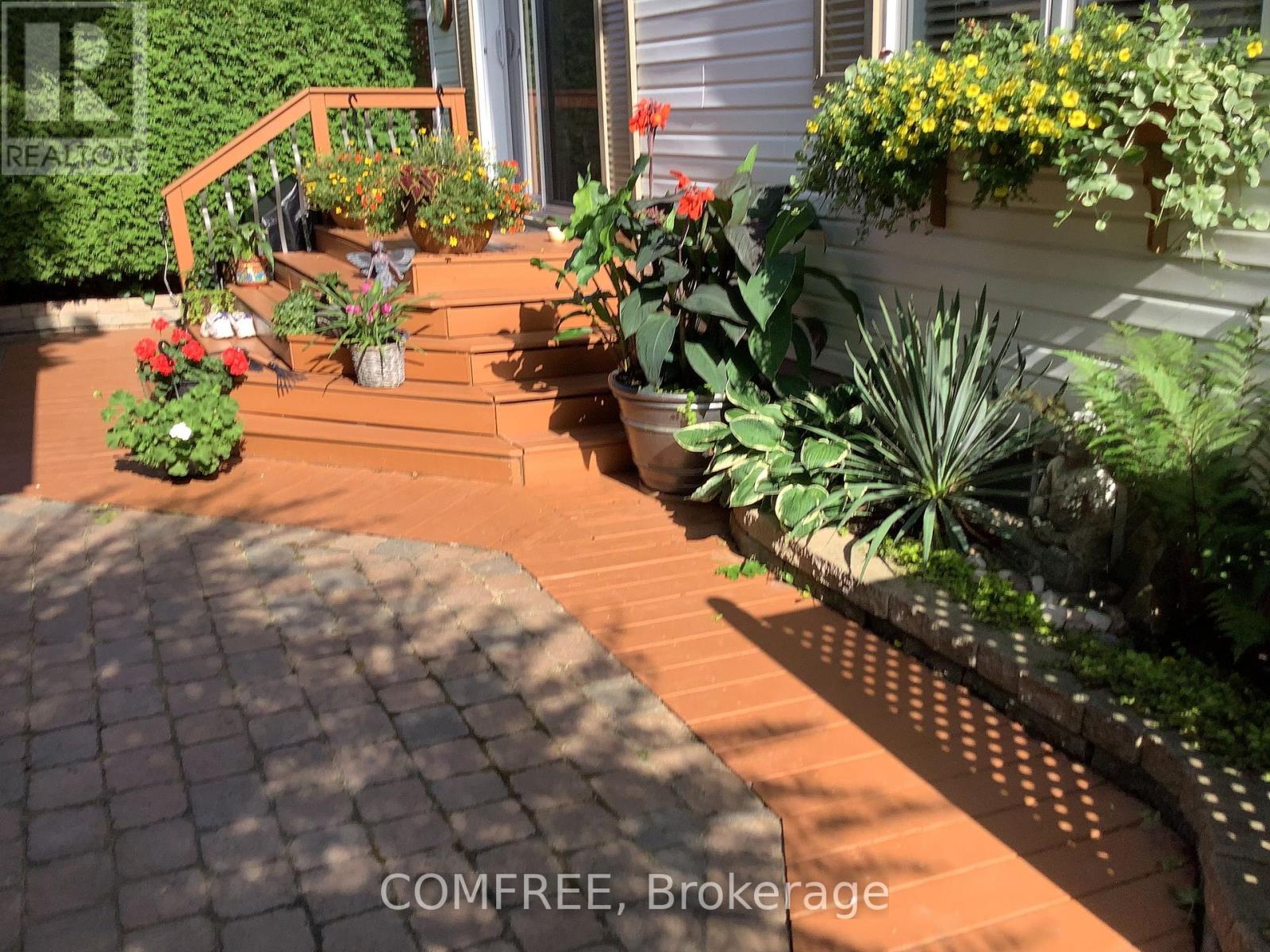 1466 SHAWINIGAN STREET - 31
