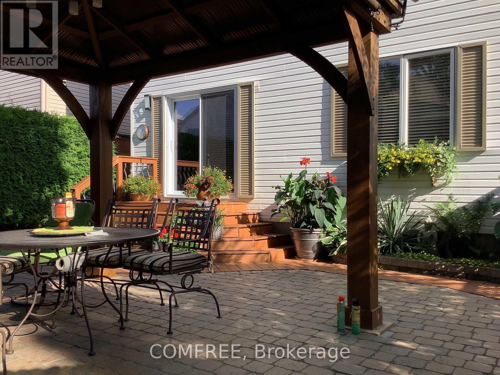 1466 SHAWINIGAN STREET - 30