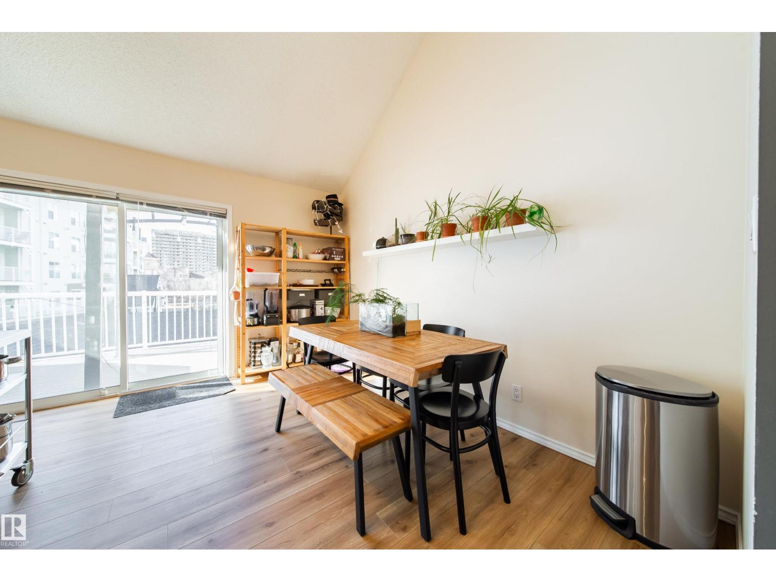 #11 10235 111 ST NW, Edmonton