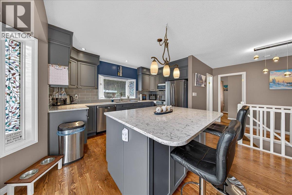 1706 15TH Avenue - 15