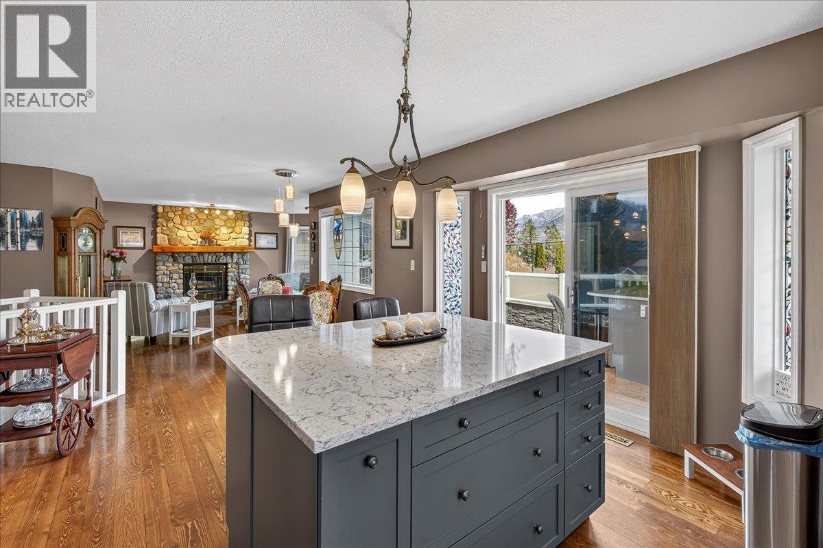 1706 15TH Avenue - 16