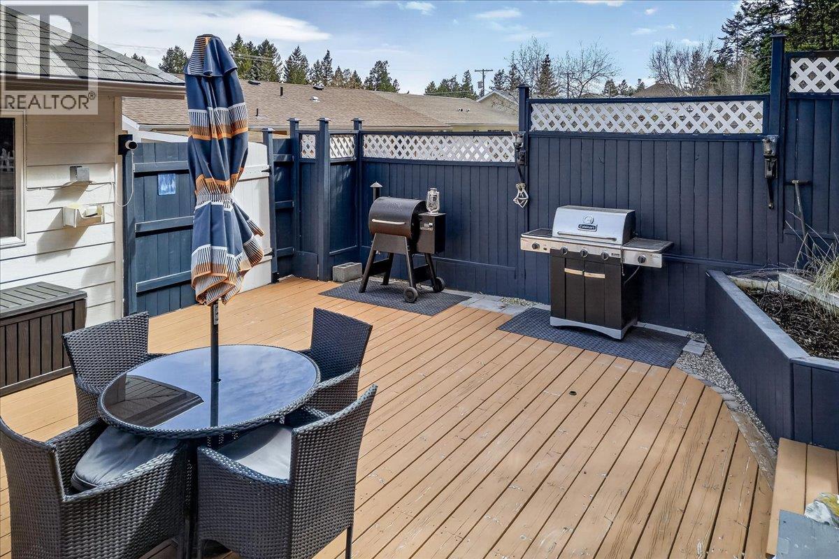 1706 15TH Avenue - 52