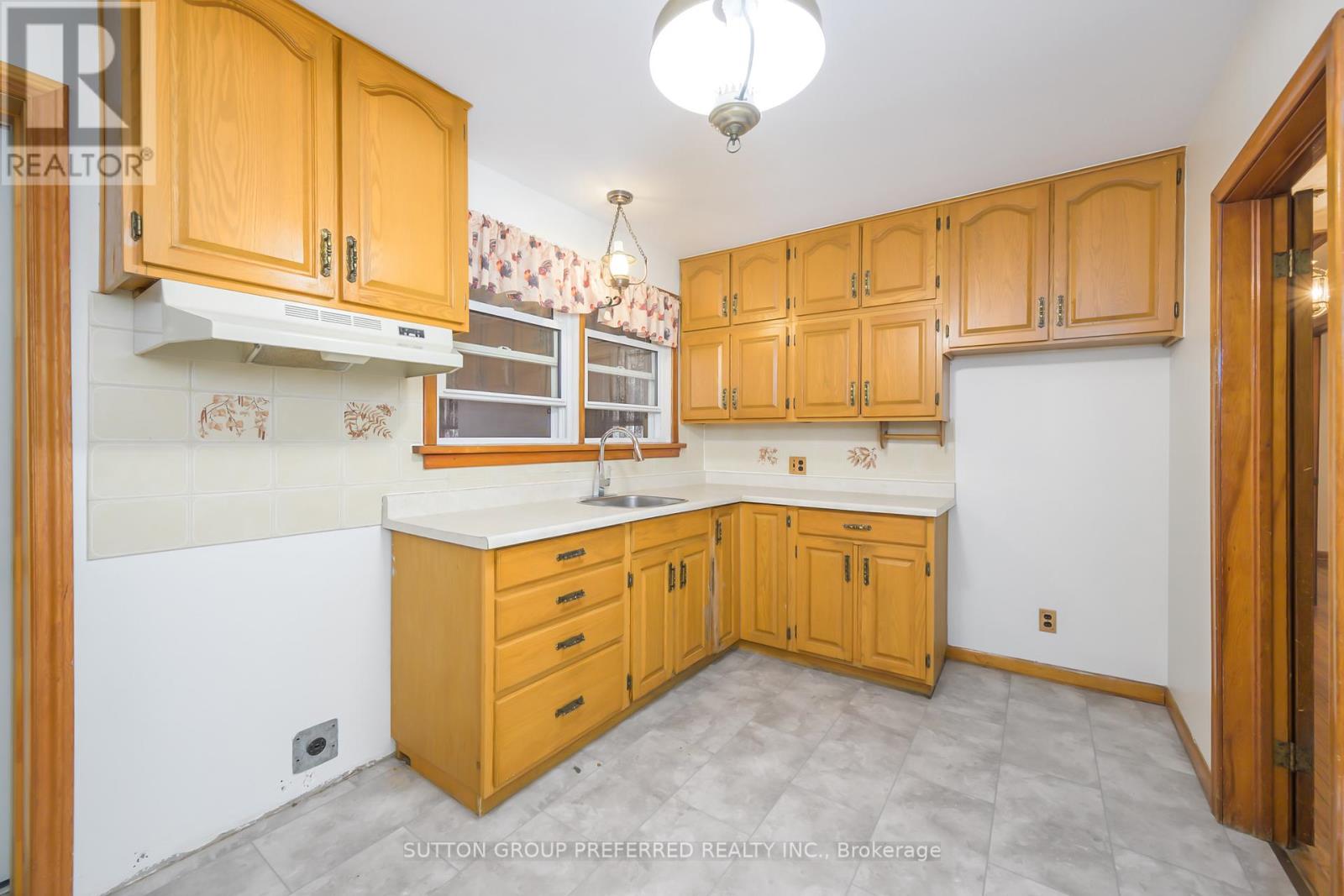 164 MCKEAND STREET Property Photo