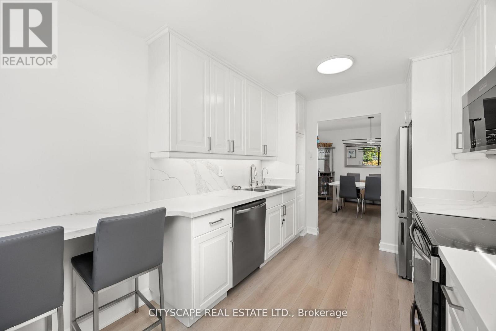 #209 7460 BATHURST STREET - 14