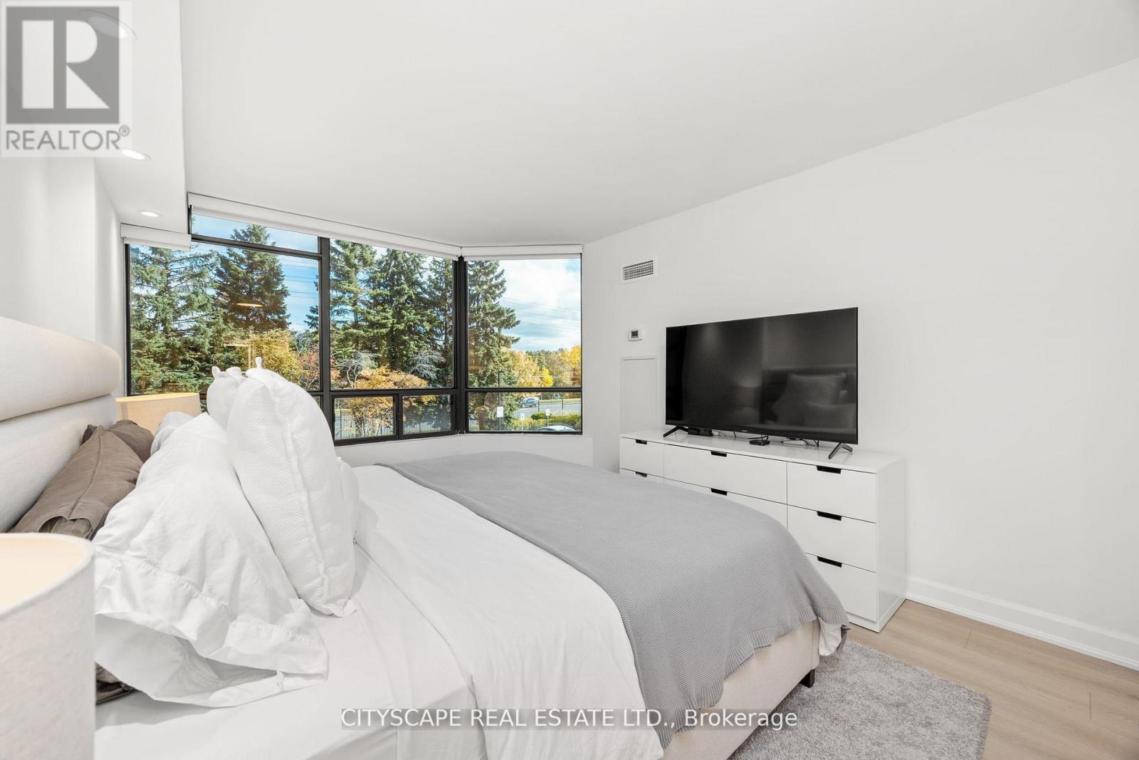 #209 7460 BATHURST STREET - 17