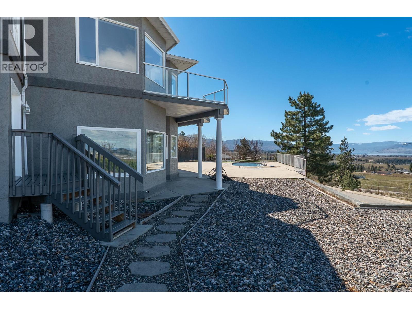 845 Toovey Road, Kelowna