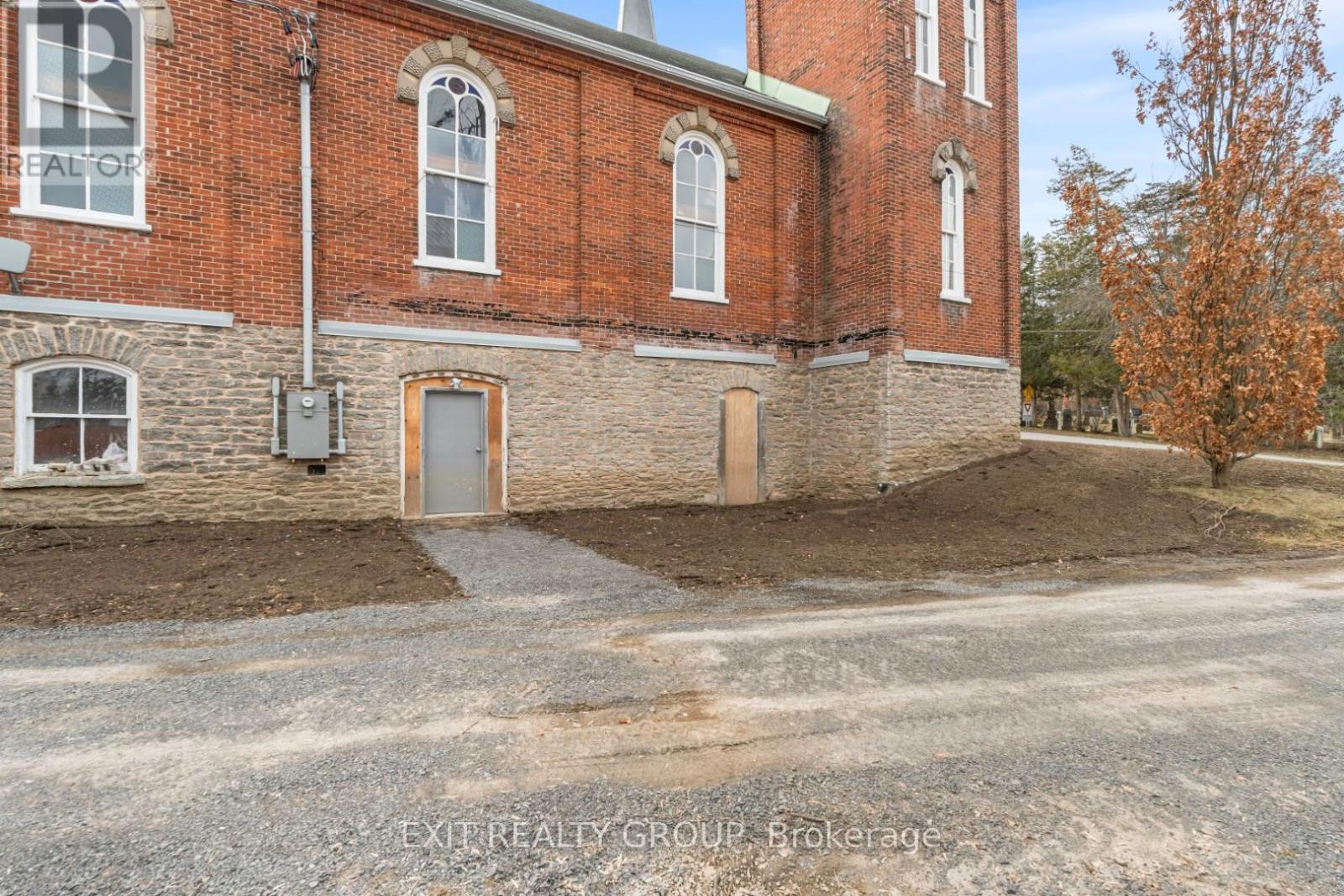 44 UNION ROAD - 13