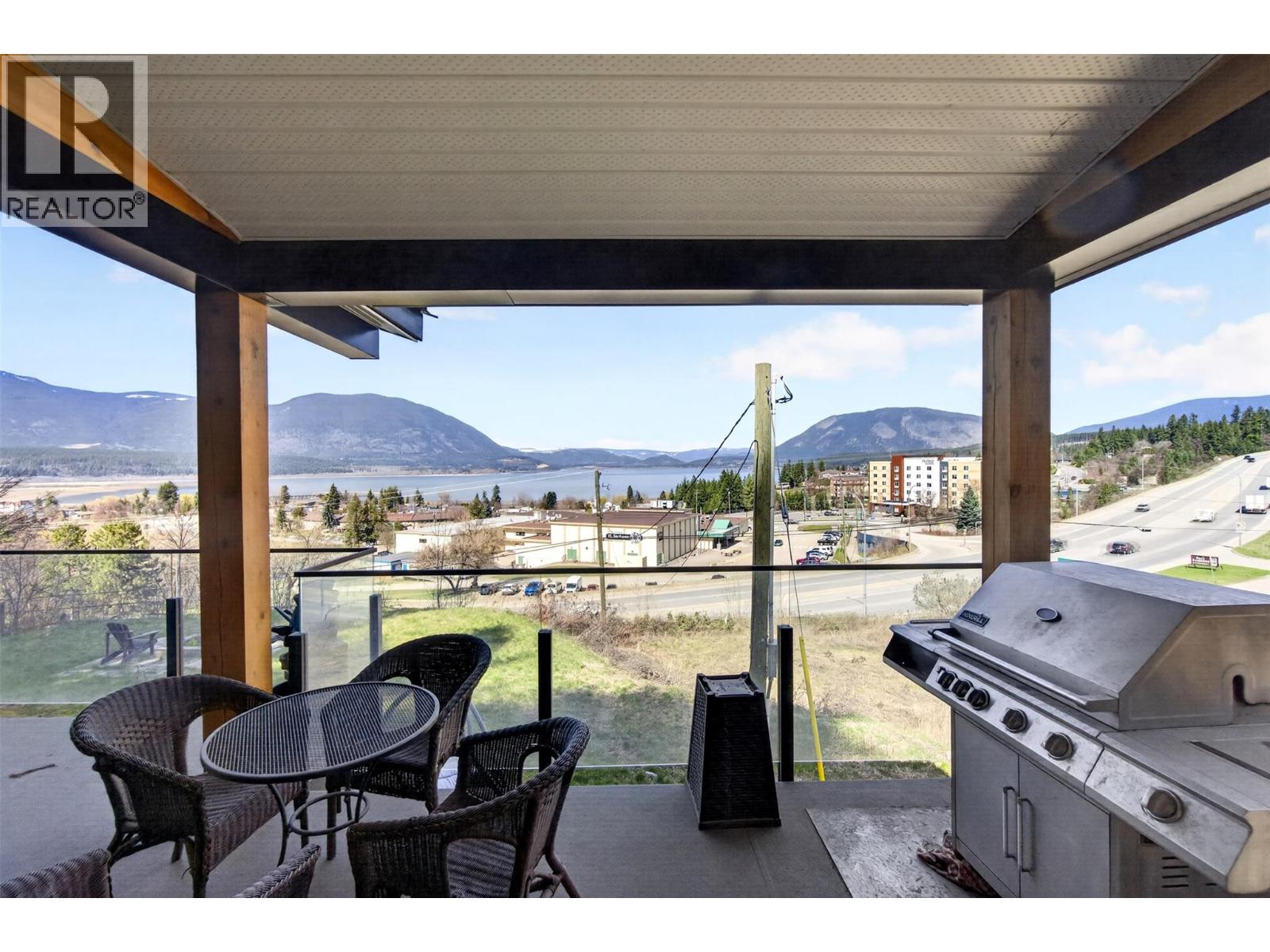  1360 Trans Canada Highway Northeast, Salmon Arm