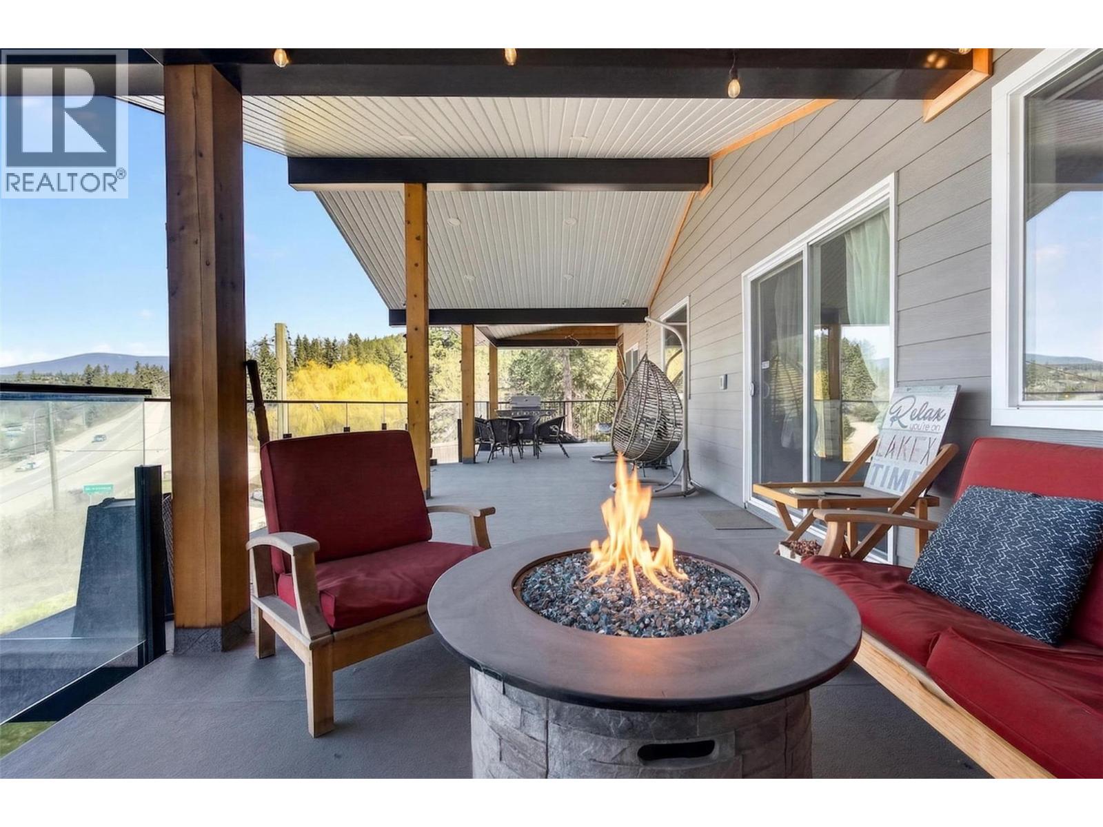  1360 Trans Canada Highway Northeast, Salmon Arm