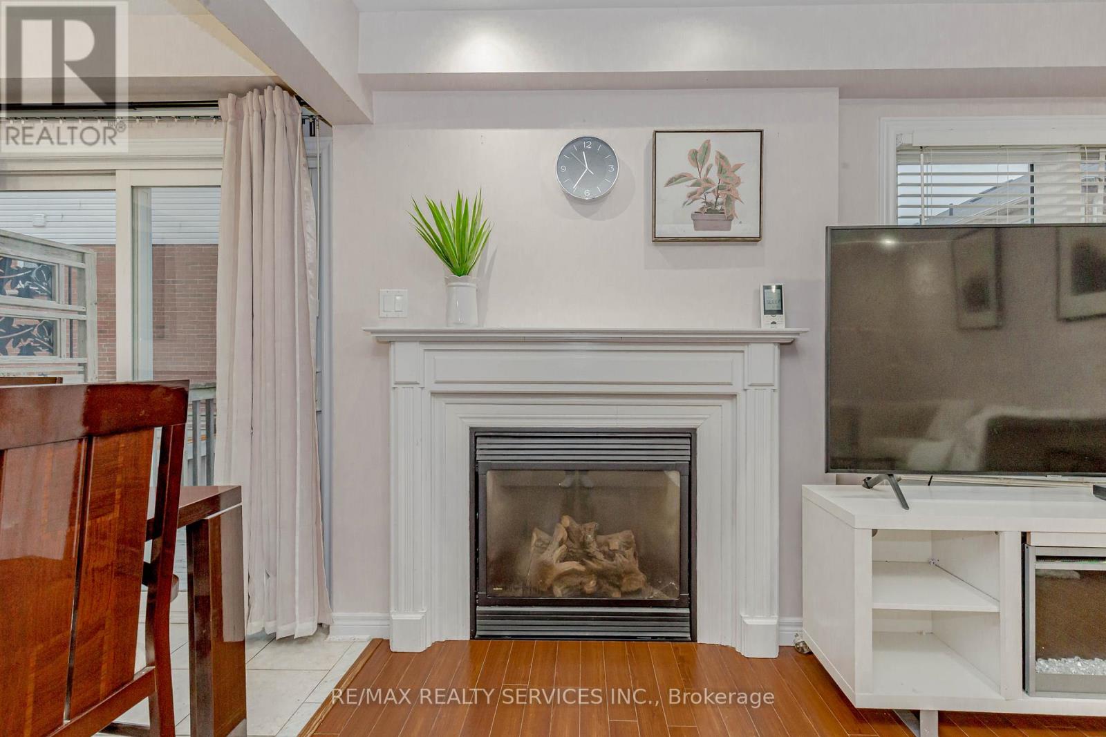 3120 HIGHBOURNE CRESCENT - 13