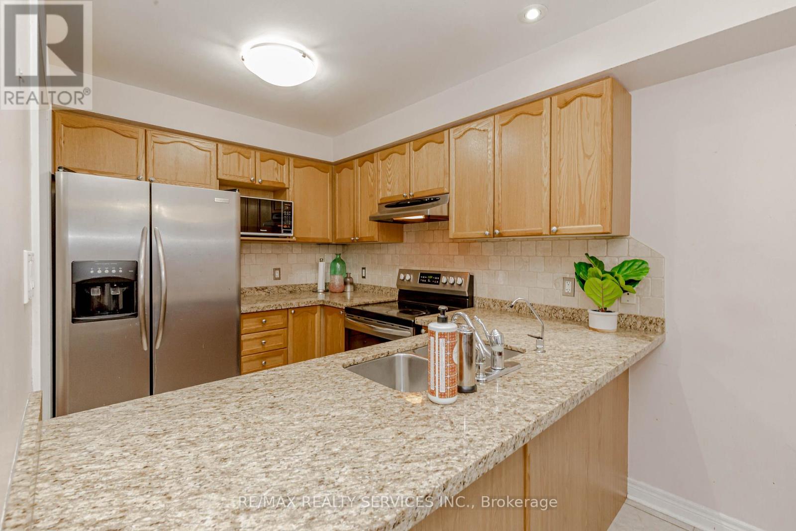 3120 HIGHBOURNE CRESCENT - 18